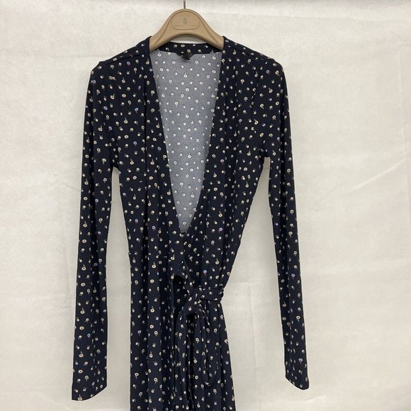NEW Size 4 Womens Ann Taylor Navy Blue Floral Wrap Dress in Night Sky Navy Print - Picture 3 of 4